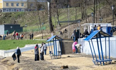 Более ста человек привели в порядок прибрежный склон Оки в центре Орла