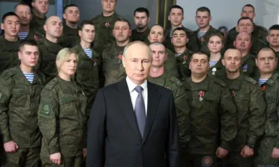 На фоне победителей