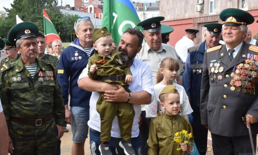 В Орле прошёл торжественный митинг, посвящённый Дню пограничника