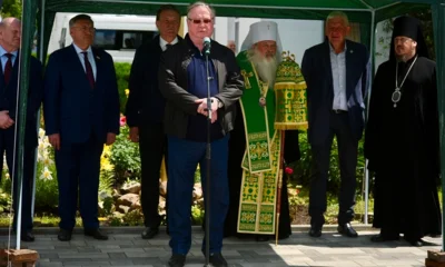 Фото 2. В Орле открыли памятный знак княжеской чете Романовых