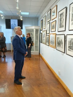 Фото 8. Орловский художник Сергей Грецов отметил юбилей выставкой в краеведческом музее