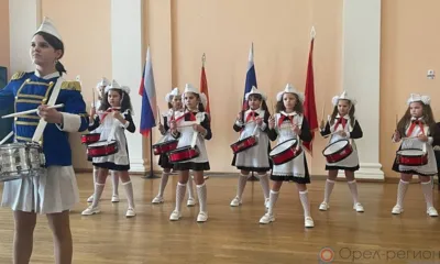 В Орле завершился ежегодный областной конкурс знамённых групп и барабанщиков