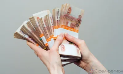 Ради отдыха за границей орловец оплатил более 2 млн рублей задолженности