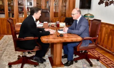 В Орле состоялась рабочая встреча губернатора Андрея Клычкова и сенатора РФ Василия Иконникова