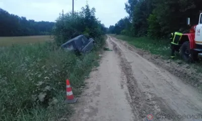 В Орловской области пьяный водитель без прав улетел в кювет