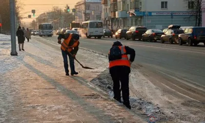 На улицах Орла работают более сотни уборщиков