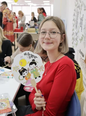 Фото 5. Квиз на китайском и лунные пряники для орловских студентов