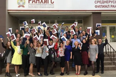 В Среднерусском институте управления - филиале РАНХиГС вручили дипломы магистров