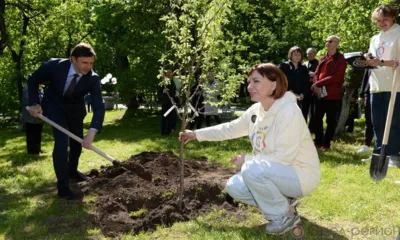 В Орловском городском парке культуры и отдыха посадили яблоневый сад