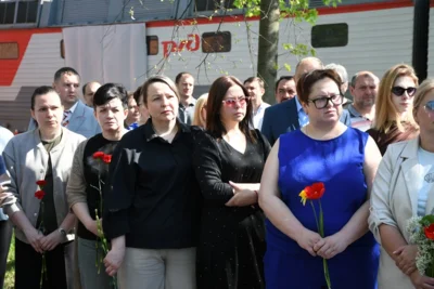 Фото 2. Имя уроженца Орла, полного кавалера ордена Славы Виктора Герасименко присвоили электровозу
