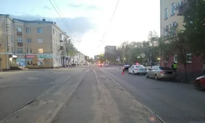 В Орле 20-летняя девушка попала под колёса легковушки