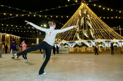 Фото 8. В центре Орла открылся каток