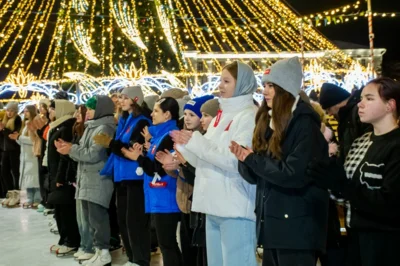 Фото 16. В центре Орла открылся каток