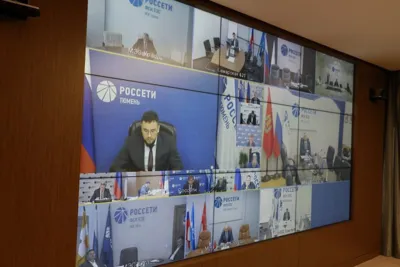 В ходе заседания Штаба группы «Россети» генеральный директор Павел Ливинский подчеркнул, что компания выполняет все обязательства по подготовке инфраструктуры к осенне-зимнему периоду и полностью адаптировалась к ограничениям из-за COVID-19