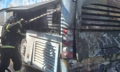 На трассе под Орлом загорелся пассажирский автобус