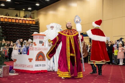 Фото 9. На губернаторской ёлке в Орле от души повеселились 600 мальчишек и девчонок