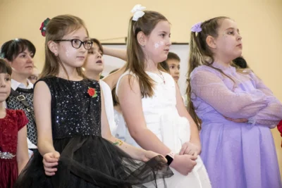 Фото 10. На губернаторской ёлке в Орле от души повеселились 600 мальчишек и девчонок