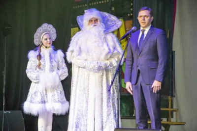 Фото 20. На губернаторской ёлке в Орле от души повеселились 600 мальчишек и девчонок