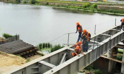 В Орле установили вторую балку коммуникационного моста через Оку