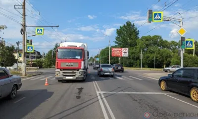 В Орле грузовик на пешеходном переходе сбил мужчину