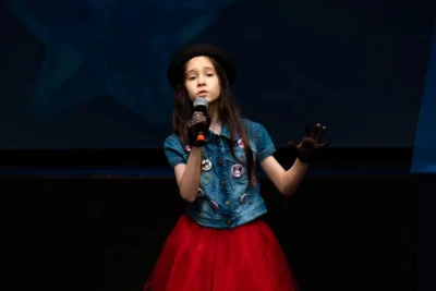 Фото 1. В Орле зажглись «Хрустальные звёздочки»