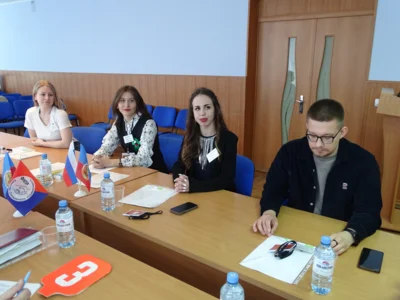 Фото 2. В Орле выбрали самого активного, умного и харизматичного профсоюзного лидера