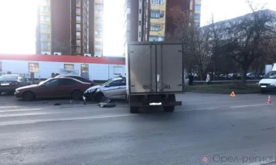 В Орле водитель ГАЗ спровоцировал тройное ДТП