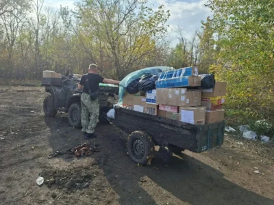 Фото 2. Глава Покровского района доставил гуманитарный груз в зону СВО