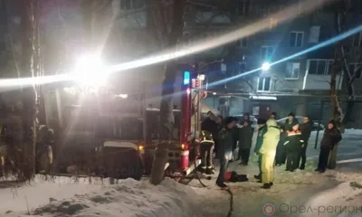 Орловец оказался заблокирован на балконе из-за пожара в квартире