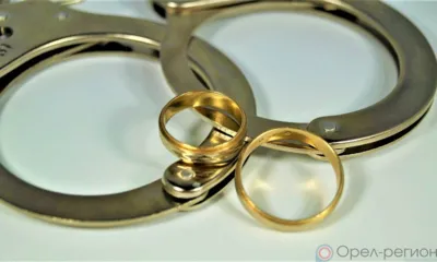 В Орле молодые супруги попались на распространении наркотиков