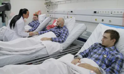 Проходящих лечение в госпитале МВД России полицейских поздравили с наступающим праздником