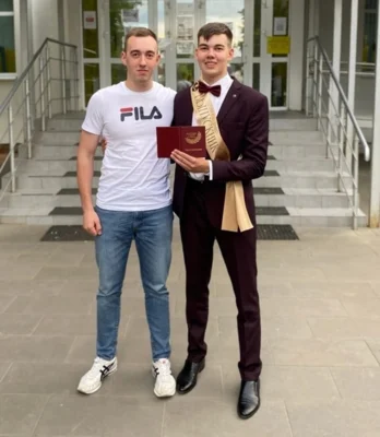 Фото 3. Ребёнок учится тому, что видит у себя в дому...