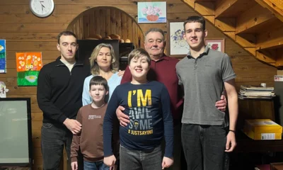 Ребёнок учится тому, что видит у себя в дому...