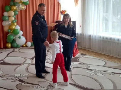 Фото 5. Юных орловцев наградили за победу в конкурсе «Полицейский Дядя Стёпа — 2026»