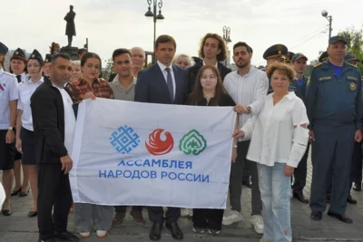 Фото 1. Руководитель молодёжного крыла реготделения Ассамблеи народов России Ахмадбек Асадбеков считает Орёл родным
