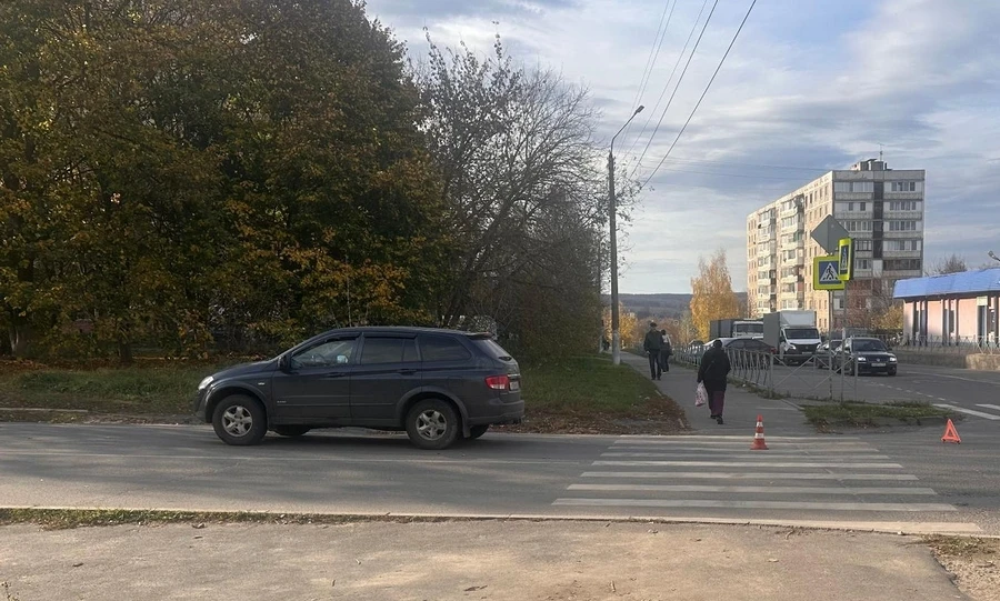 В Мценске Ssang Yong на пешеходном переходе сбил 14-летнего школьника