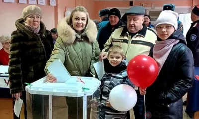 В Верховском районе на выборы Президента России приходят семьями