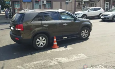77-летняя орловчанка оказалась под колёсами Kia Sorento