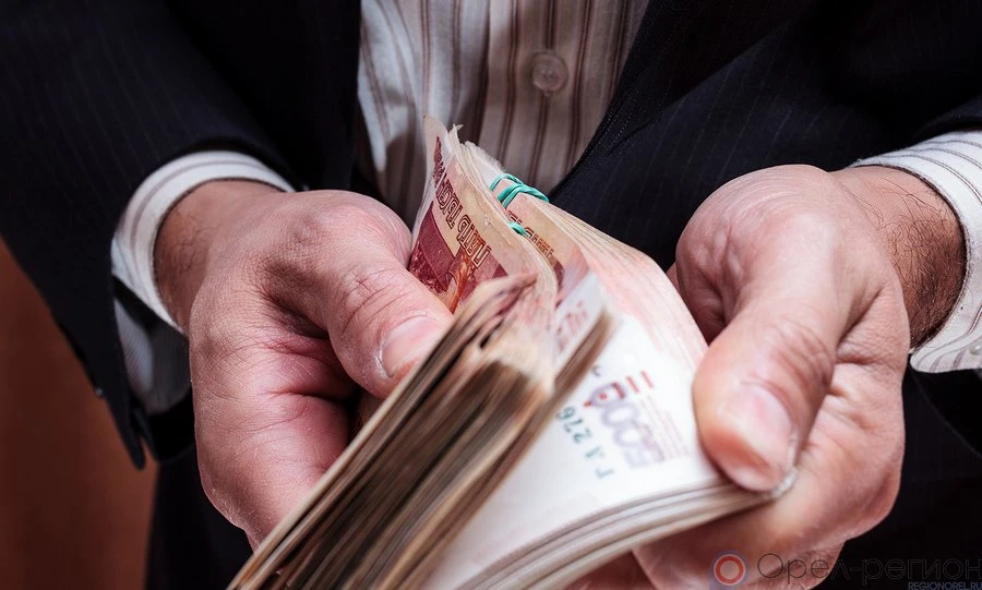 Два сотрудника УКС Орла обвиняются в получении взятки