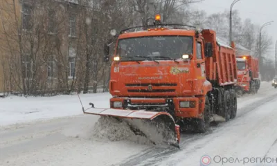 В Ливнах чистить дороги от снега будут 23 единицы спецтехники