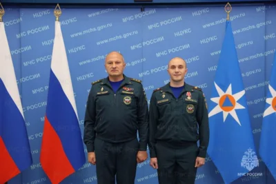 Фото 2. Орловским пожарным вручили госнаграды