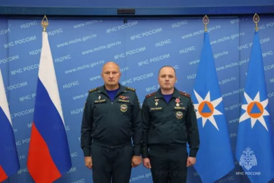 Фото 4. Орловским пожарным вручили госнаграды