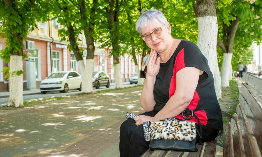 Елена Волченкова из Ливен не просто шьёт красивые сумки, она создаёт настроение
