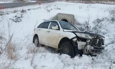 В Орловской области две машины улетели в кювет
