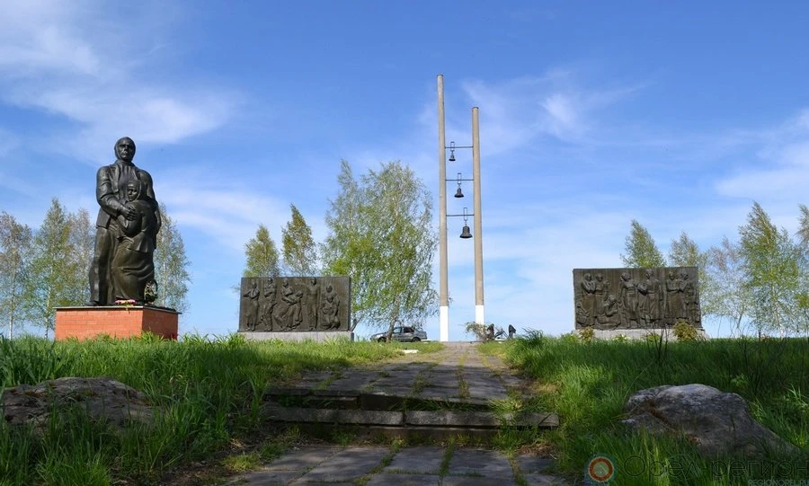 Более 30 лет неравнодушные люди поддерживают мемориал «Убитая деревня» под Орлом