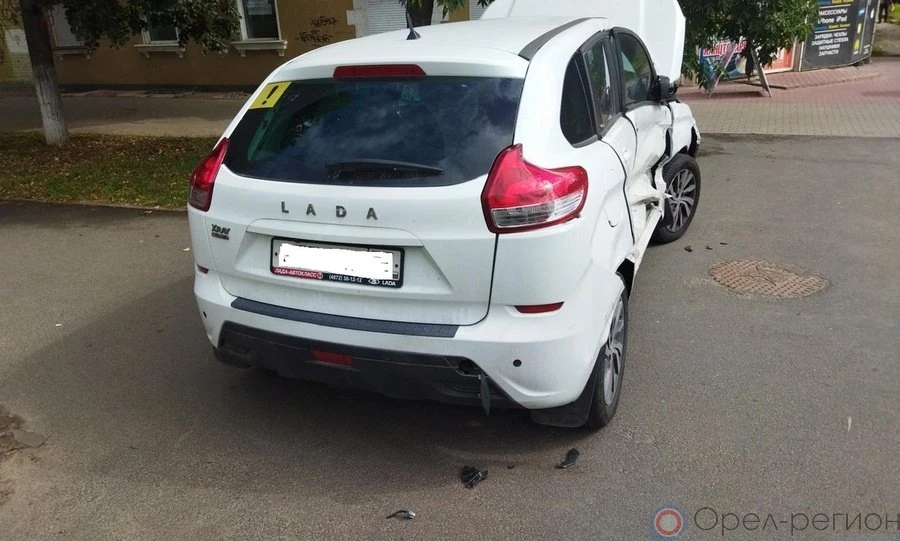 В Орле не разъехались Лада и УАЗ