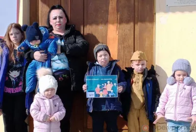 Многодетная семья Яцук-Драпьевых из Краснозоренского района активно помогает бойцам СВО