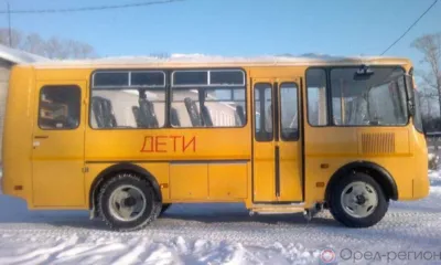 Под Орлом перевернулся школьный автобус