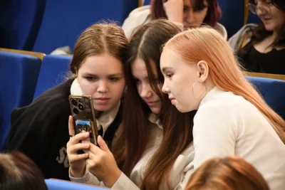 Фото 2. Орловской молодёжи рассказали о возможностях и перспективах развития искусственного интеллекта в России