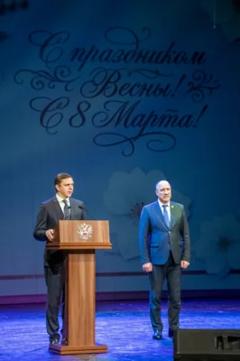 Фото 3. 20 активных деятельных орловчанок получили награды в преддверии 8 Марта